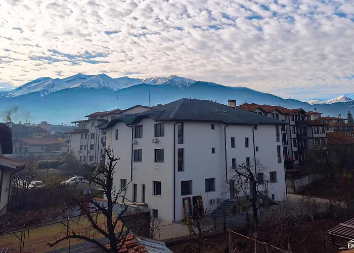 Emara ゲストハウス 3*